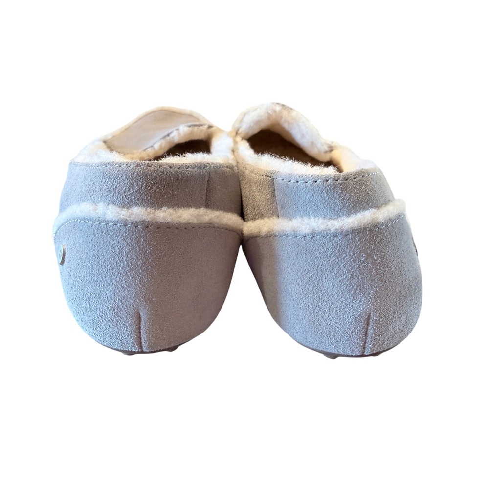 UGG Women's Gray Suede Sheepskin Lined Moccasin Slippers Comfort Shoes‎ Size 12 - Picture 4 of 16